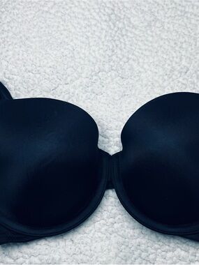 Victoria's Secret black Smooth T-Shirt Bra